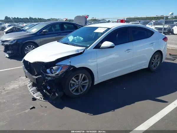 5NPD84LF7JH315383 2018 HYUNDAI ELANTRA - Image 2