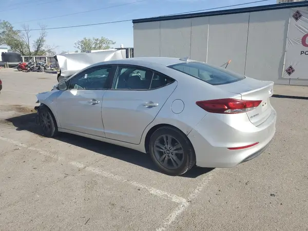 5NPD84LF7JH318638 2018 HYUNDAI ELANTRA - Image 2