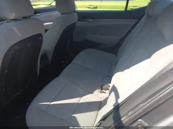 5NPD84LF7JH319806 2018 HYUNDAI ELANTRA - Image 8