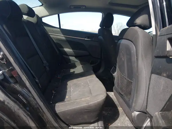 5NPD84LF7JH320258 2018 HYUNDAI ELANTRA - Image 8