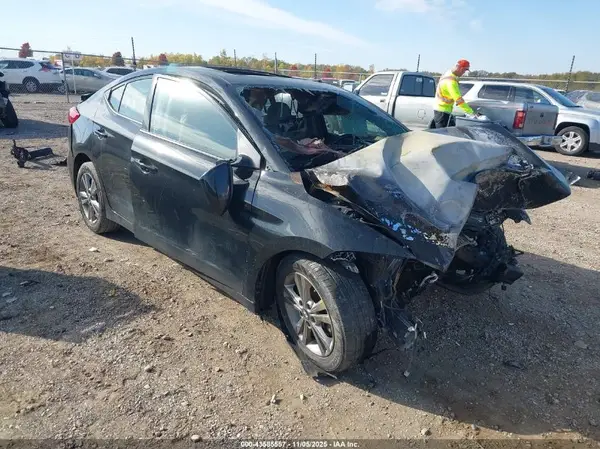 5NPD84LF7JH321037 2018 HYUNDAI ELANTRA - Image 1