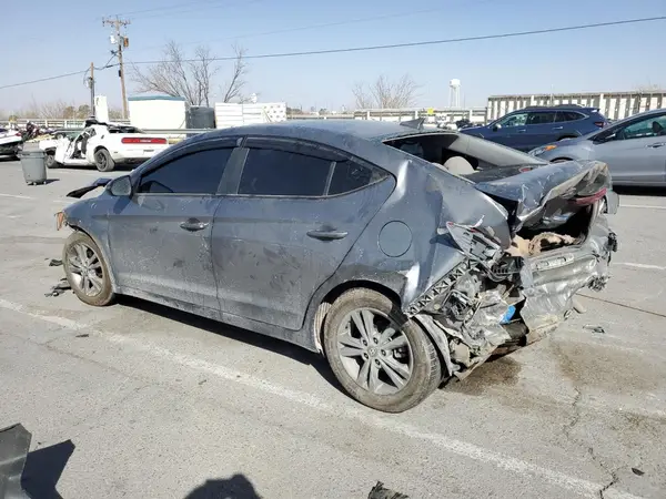 5NPD84LF7JH326769 2018 HYUNDAI ELANTRA - Image 2