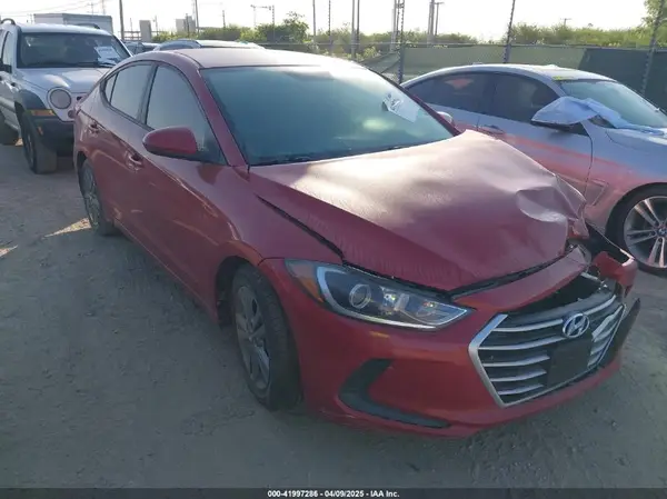 5NPD84LF7JH327002 2018 HYUNDAI ELANTRA - Image 1
