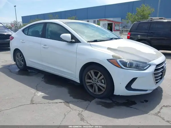5NPD84LF7JH328523 2018 HYUNDAI ELANTRA - Image 1
