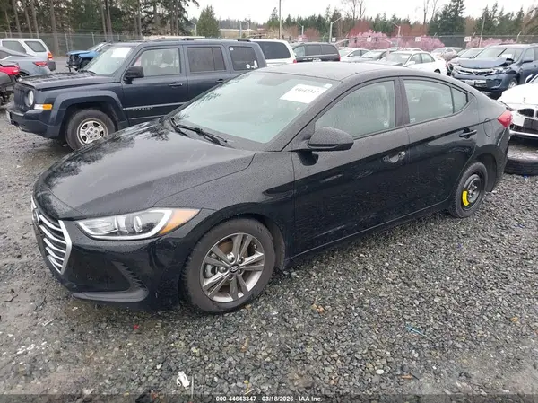 5NPD84LF7JH330112 2018 HYUNDAI ELANTRA - Image 2