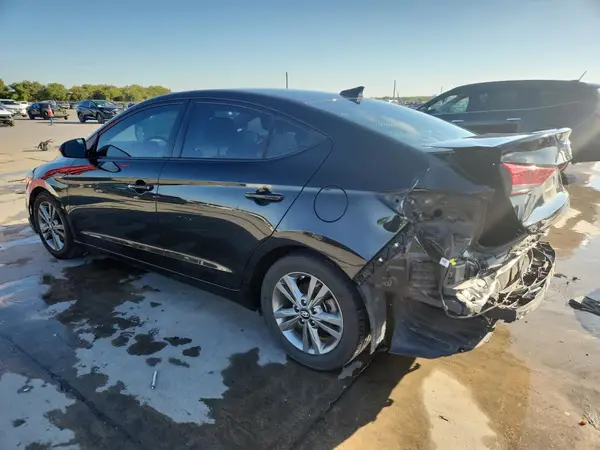 5NPD84LF7JH330806 2018 HYUNDAI ELANTRA - Image 2
