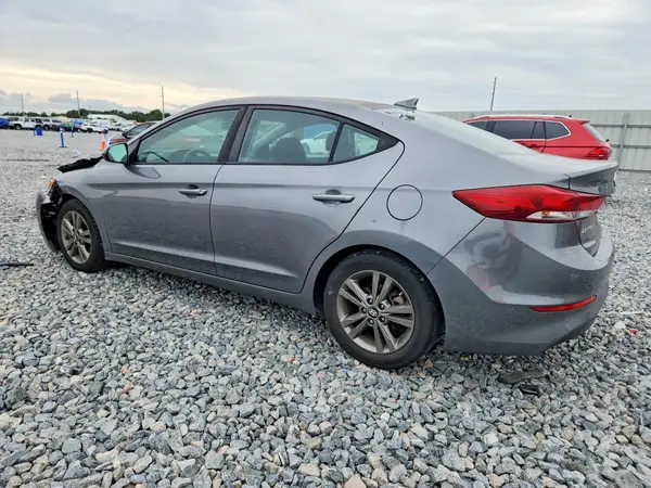 5NPD84LF7JH331583 2018 HYUNDAI ELANTRA - Image 2