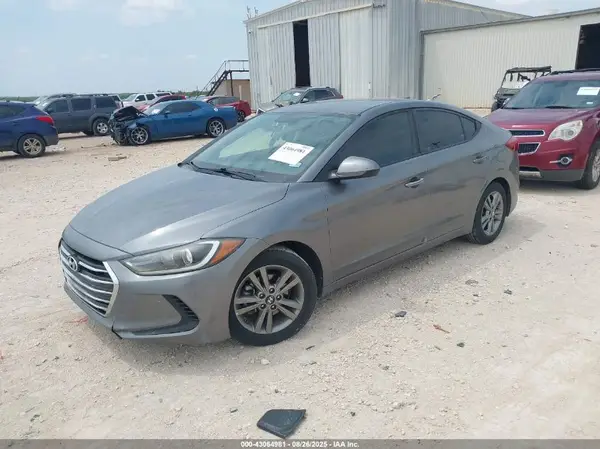 5NPD84LF7JH333527 2018 HYUNDAI ELANTRA - Image 2