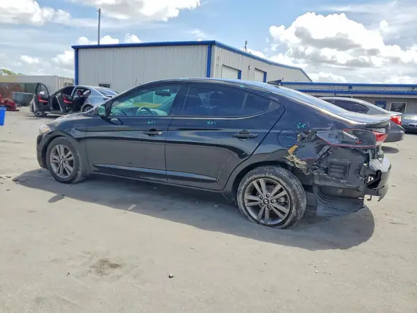5NPD84LF7JH333785 2018 HYUNDAI ELANTRA - Image 2