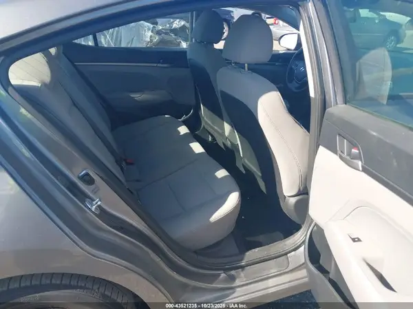 5NPD84LF7JH334144 2018 HYUNDAI ELANTRA - Image 8