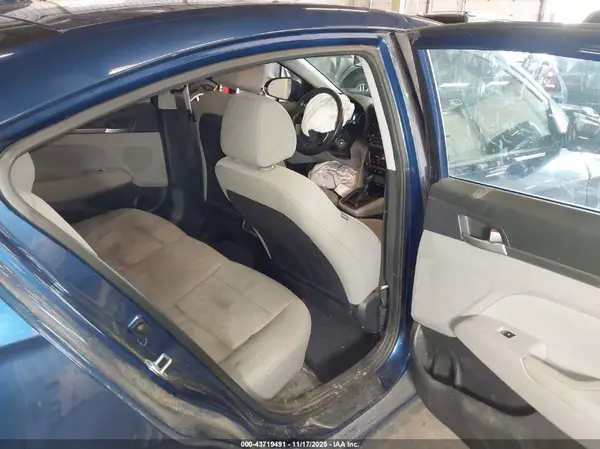 5NPD84LF7JH336556 2018 HYUNDAI ELANTRA - Image 8