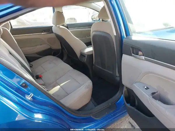 5NPD84LF7JH339313 2018 HYUNDAI ELANTRA - Image 8