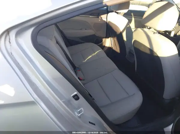 5NPD84LF7JH342213 2018 HYUNDAI ELANTRA - Image 8