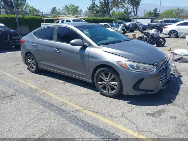 5NPD84LF7JH343281 2018 HYUNDAI ELANTRA - Image 1