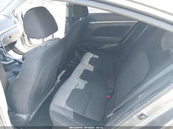 5NPD84LF7JH343281 2018 HYUNDAI ELANTRA - Image 8