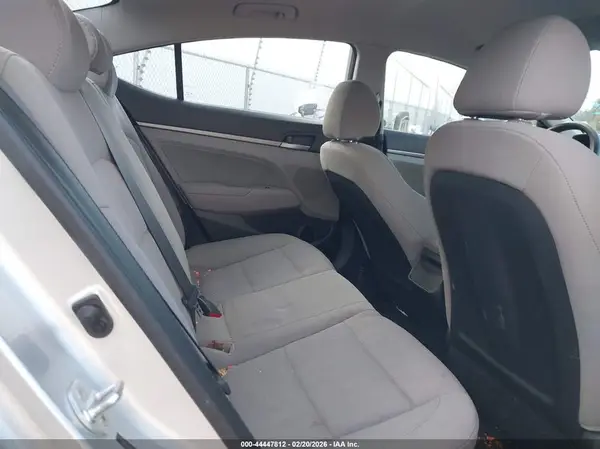 5NPD84LF7JH347119 2018 HYUNDAI ELANTRA - Image 8
