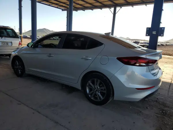 5NPD84LF7JH347122 2018 HYUNDAI ELANTRA - Image 2
