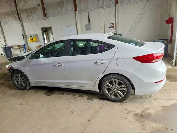 5NPD84LF7JH347671 2018 HYUNDAI ELANTRA - Image 2