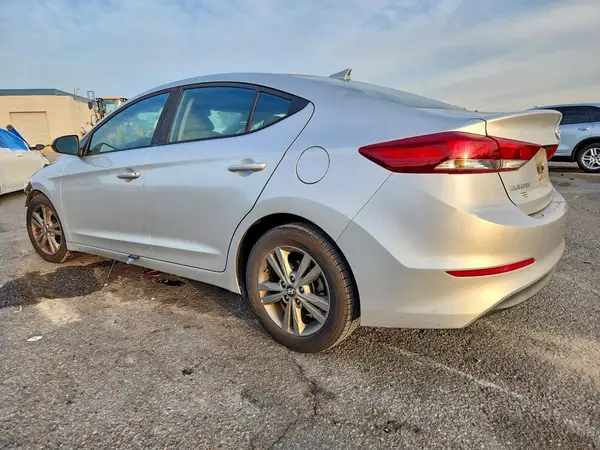 5NPD84LF7JH347878 2018 HYUNDAI ELANTRA - Image 2