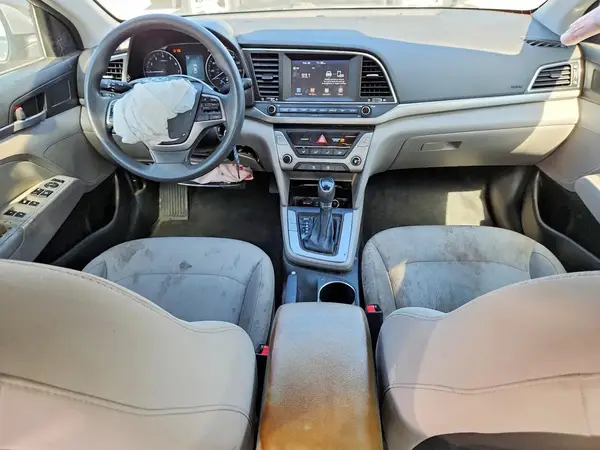 5NPD84LF7JH347878 2018 HYUNDAI ELANTRA - Image 8