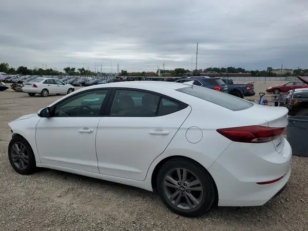 5NPD84LF7JH348500 2018 HYUNDAI ELANTRA - Image 2