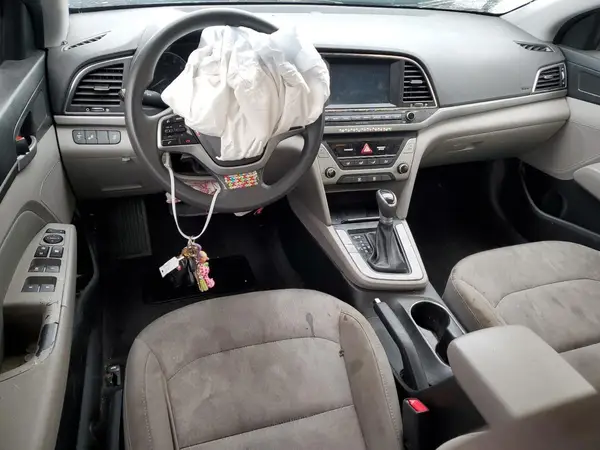 5NPD84LF7JH349307 2018 HYUNDAI ELANTRA - Image 8