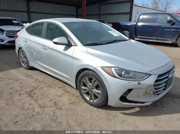 5NPD84LF7JH353261 2018 HYUNDAI ELANTRA - Image 1