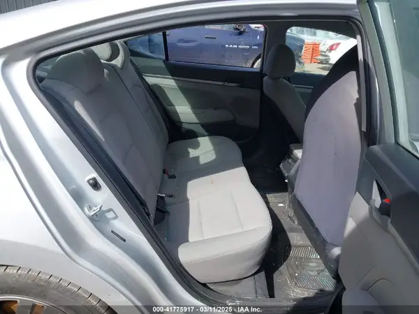 5NPD84LF7JH353261 2018 HYUNDAI ELANTRA - Image 8