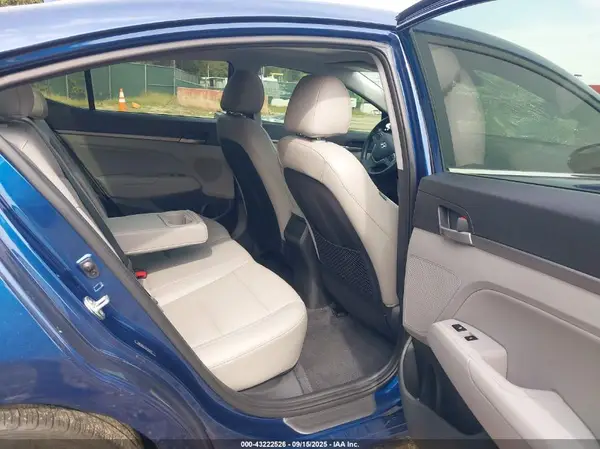 5NPD84LF7JH354927 2018 HYUNDAI ELANTRA - Image 8