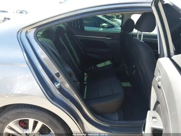5NPD84LF7JH357276 2018 HYUNDAI ELANTRA - Image 8