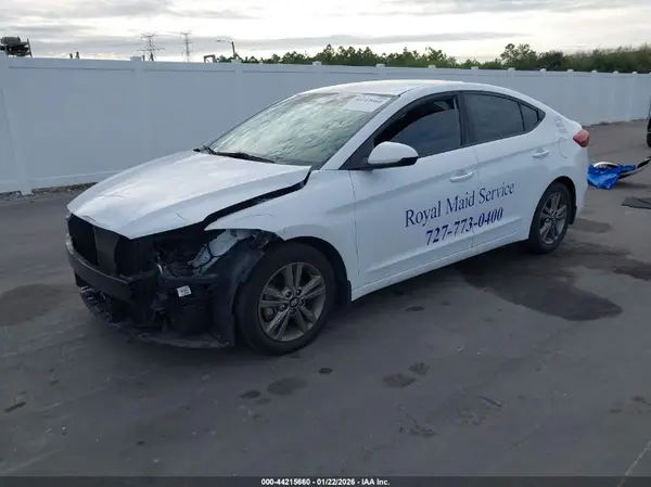 5NPD84LF7JH357570 2018 HYUNDAI ELANTRA - Image 2