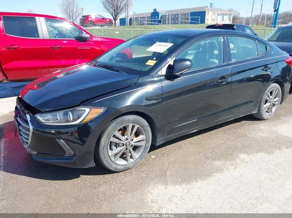 5NPD84LF7JH358511 2018 HYUNDAI ELANTRA - Image 2