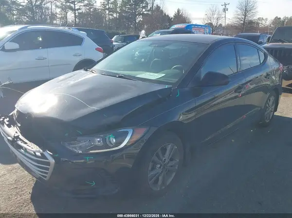 5NPD84LF7JH358637 2018 HYUNDAI ELANTRA - Image 2