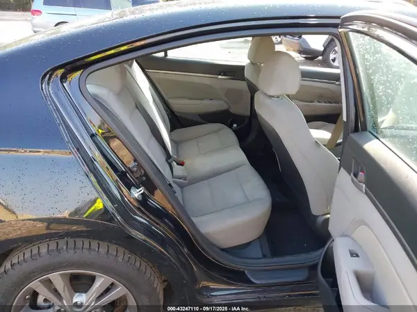 5NPD84LF7JH362753 2018 HYUNDAI ELANTRA - Image 8
