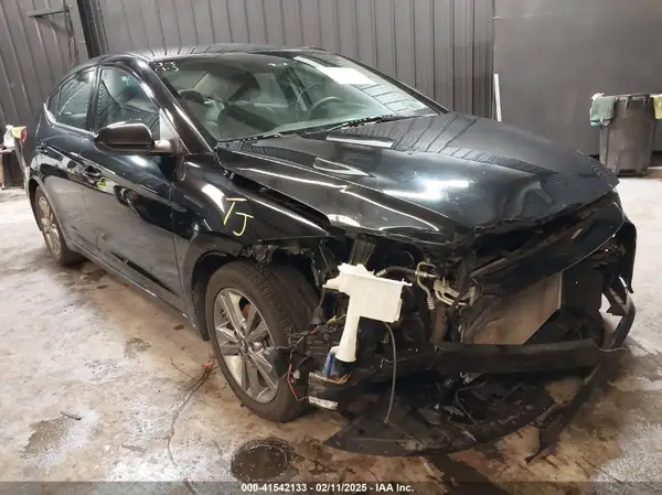 5NPD84LF7JH365118 2018 HYUNDAI ELANTRA - Image 1