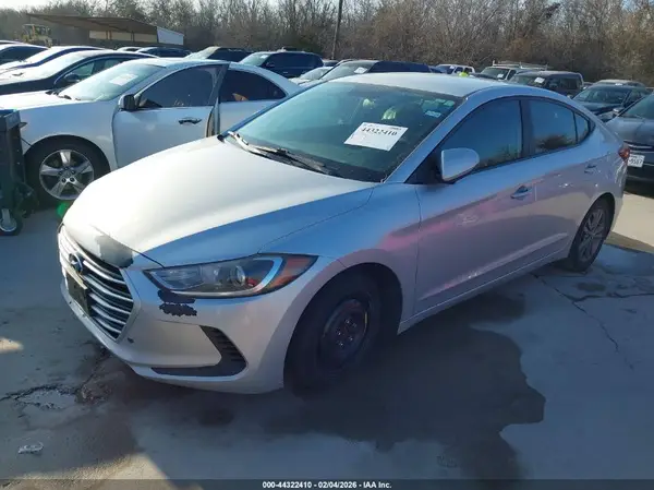 5NPD84LF7JH365622 2018 HYUNDAI ELANTRA - Image 2