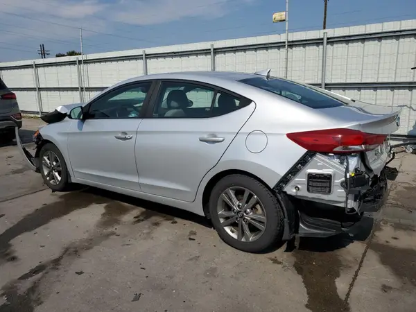 5NPD84LF7JH370075 2018 HYUNDAI ELANTRA - Image 2