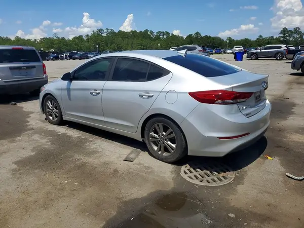 5NPD84LF7JH370643 2018 HYUNDAI ELANTRA - Image 2