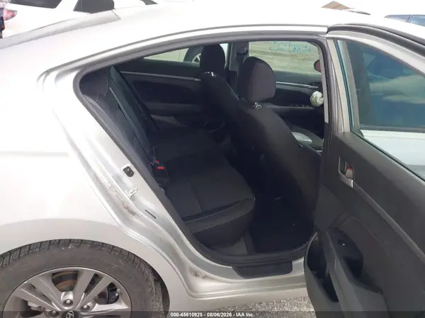 5NPD84LF7JH370786 2018 HYUNDAI ELANTRA - Image 8