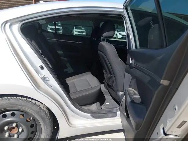 5NPD84LF7JH371291 2018 HYUNDAI ELANTRA - Image 8