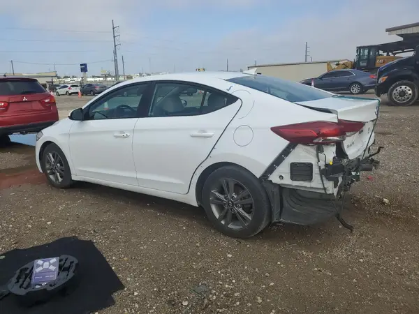 5NPD84LF7JH377561 2018 HYUNDAI ELANTRA - Image 2