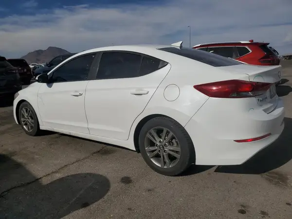 5NPD84LF7JH377737 2018 HYUNDAI ELANTRA - Image 2
