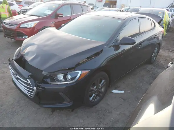 5NPD84LF7JH381478 2018 HYUNDAI ELANTRA - Image 2