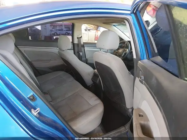 5NPD84LF7JH383960 2018 HYUNDAI ELANTRA - Image 8