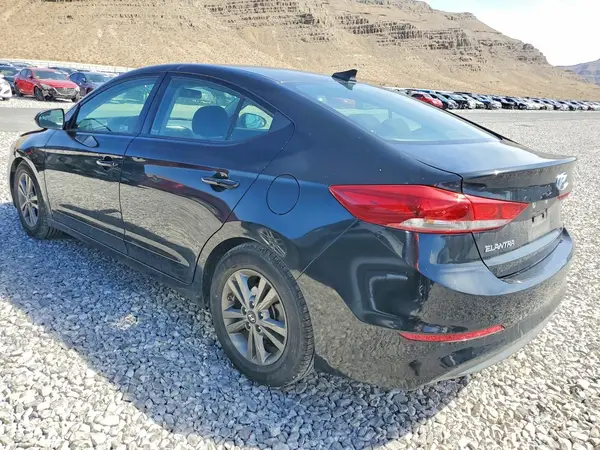 5NPD84LF7JH385787 2018 HYUNDAI ELANTRA - Image 2