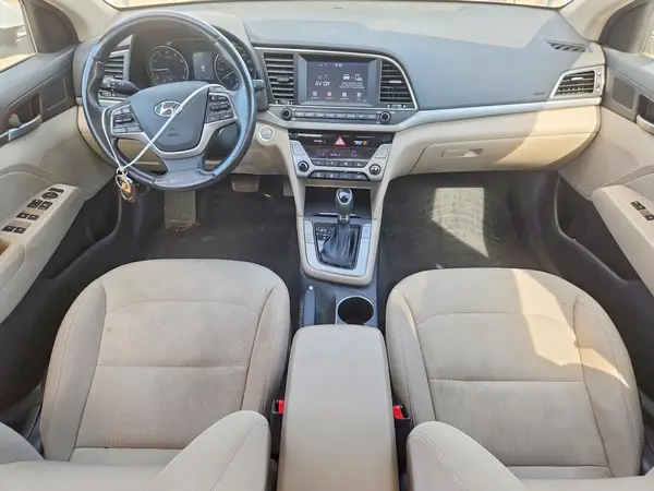 5NPD84LF7JH385983 2018 HYUNDAI ELANTRA - Image 8