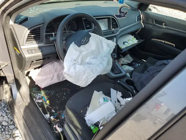 5NPD84LF7JH388334 2018 HYUNDAI ELANTRA - Image 8