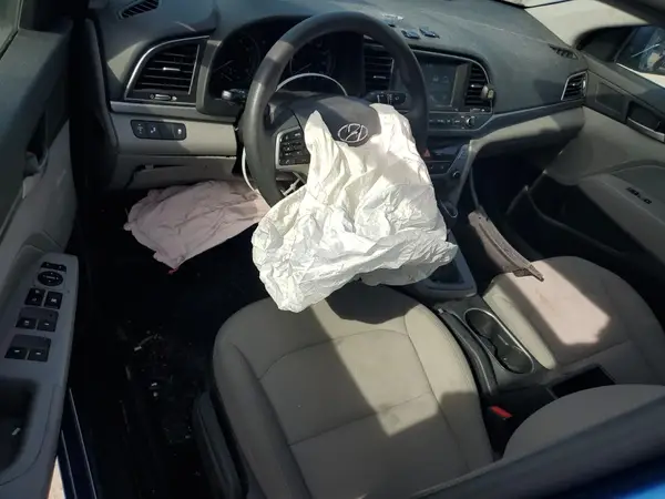 5NPD84LF7JH389208 2018 HYUNDAI ELANTRA - Image 8