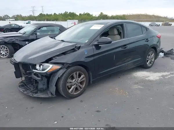 5NPD84LF7JH389452 2018 HYUNDAI ELANTRA - Image 2