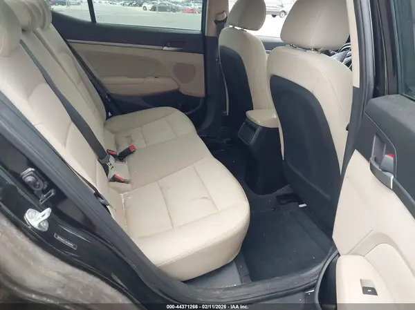 5NPD84LF7JH389452 2018 HYUNDAI ELANTRA - Image 8